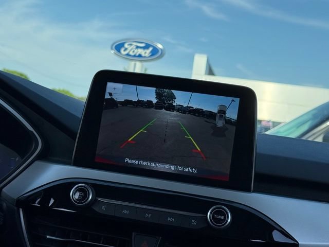 Certified 2022 Ford Escape SEL w/ Technology Package AWD/4WD video 3