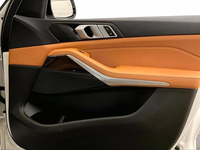 Used 2019 BMW X5 xDrive40i w/ Convenience Package AWD/4WD image 23