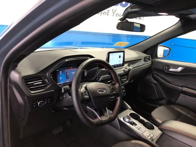 Certified 2025 Ford Escape ST-Line Elite image 13