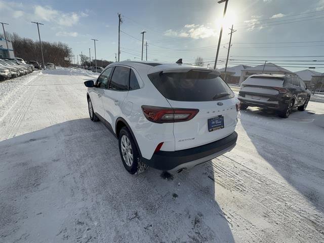 Certified 2023 Ford Escape Active image 3