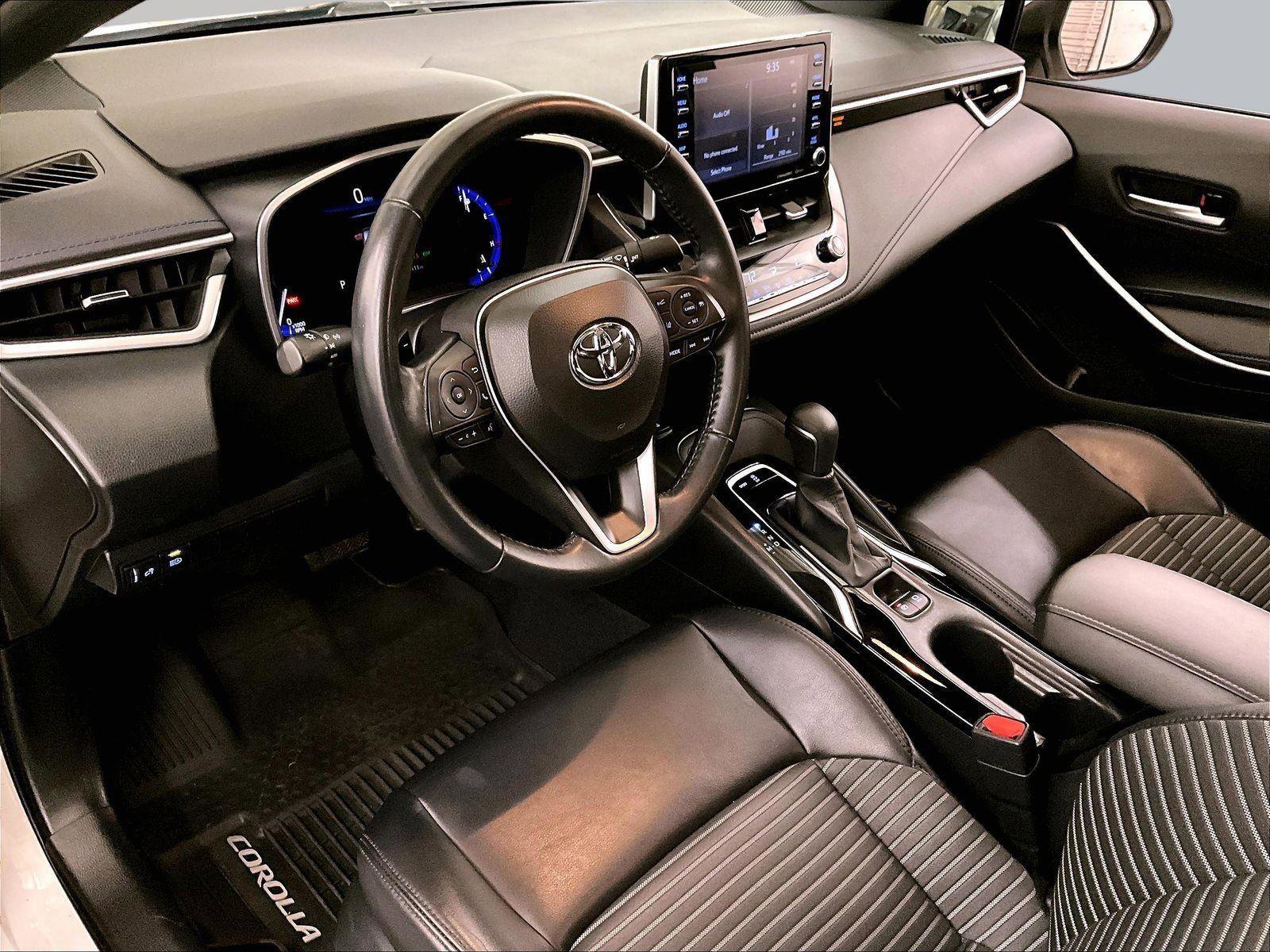 Used 2020 Toyota Corolla XSE FWD image 12