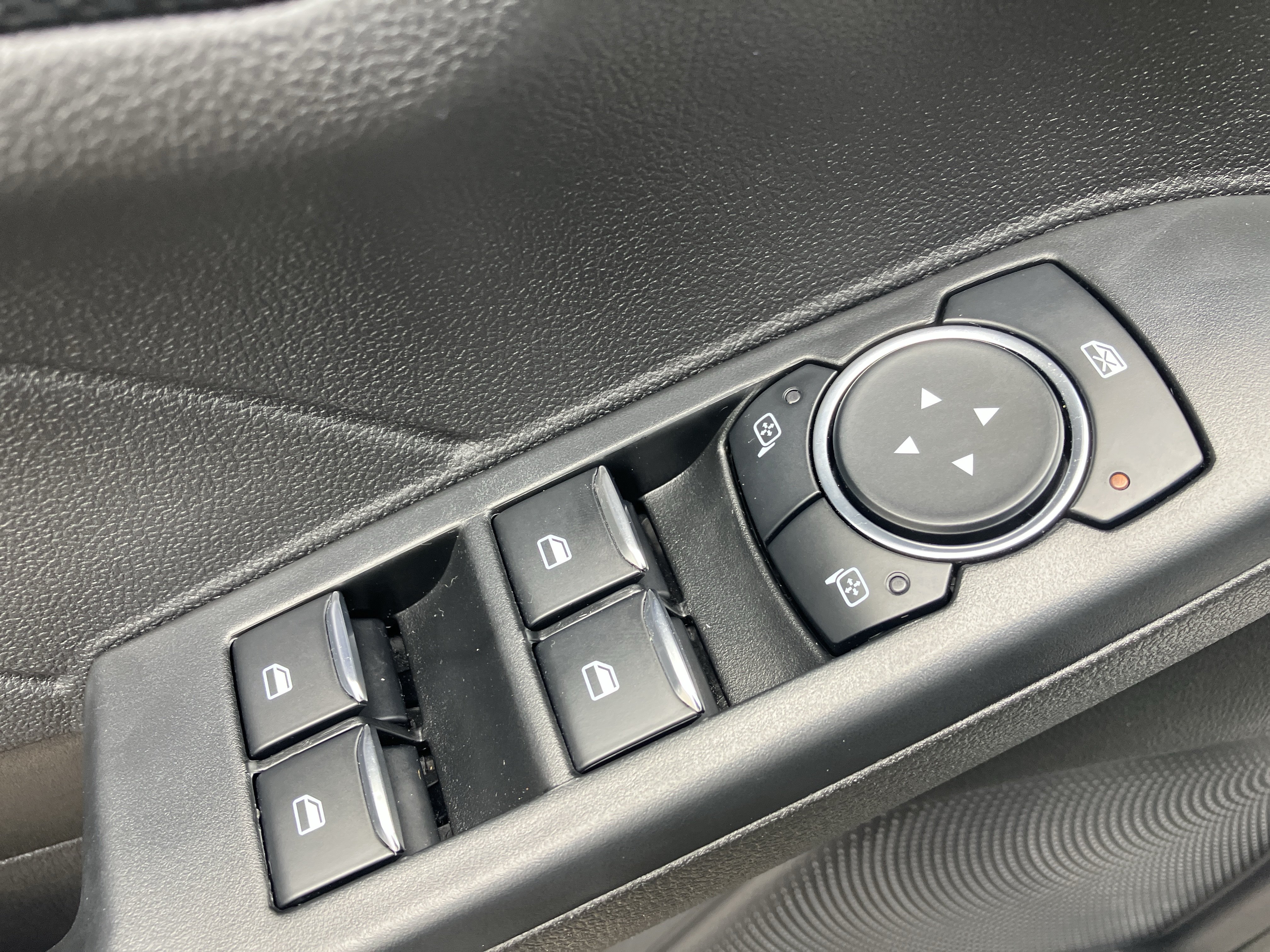 Certified 2024 Ford Escape ST-Line Elite w/ Premium Technology Package AWD/4WD image 19