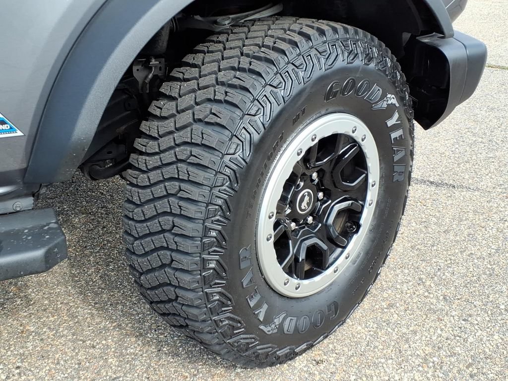 Certified 2021 Ford Bronco Black Diamond w/ Sasquatch Package AWD/4WD image 9