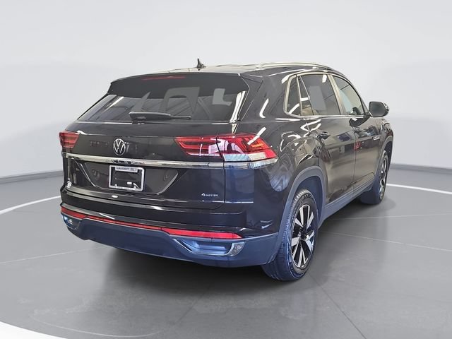 Used 2023 Volkswagen Atlas Cross Sport SE AWD/4WD image 3
