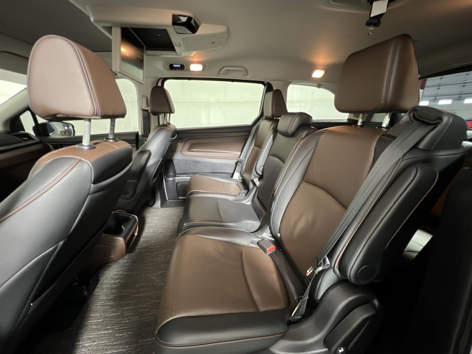 Used 2025 Honda Odyssey Elite image 25