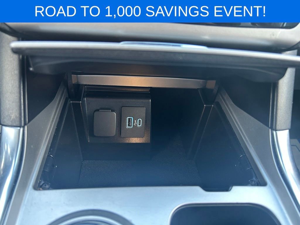 Certified 2022 Ford Explorer XLT w/ Equipment Group 202A image 34