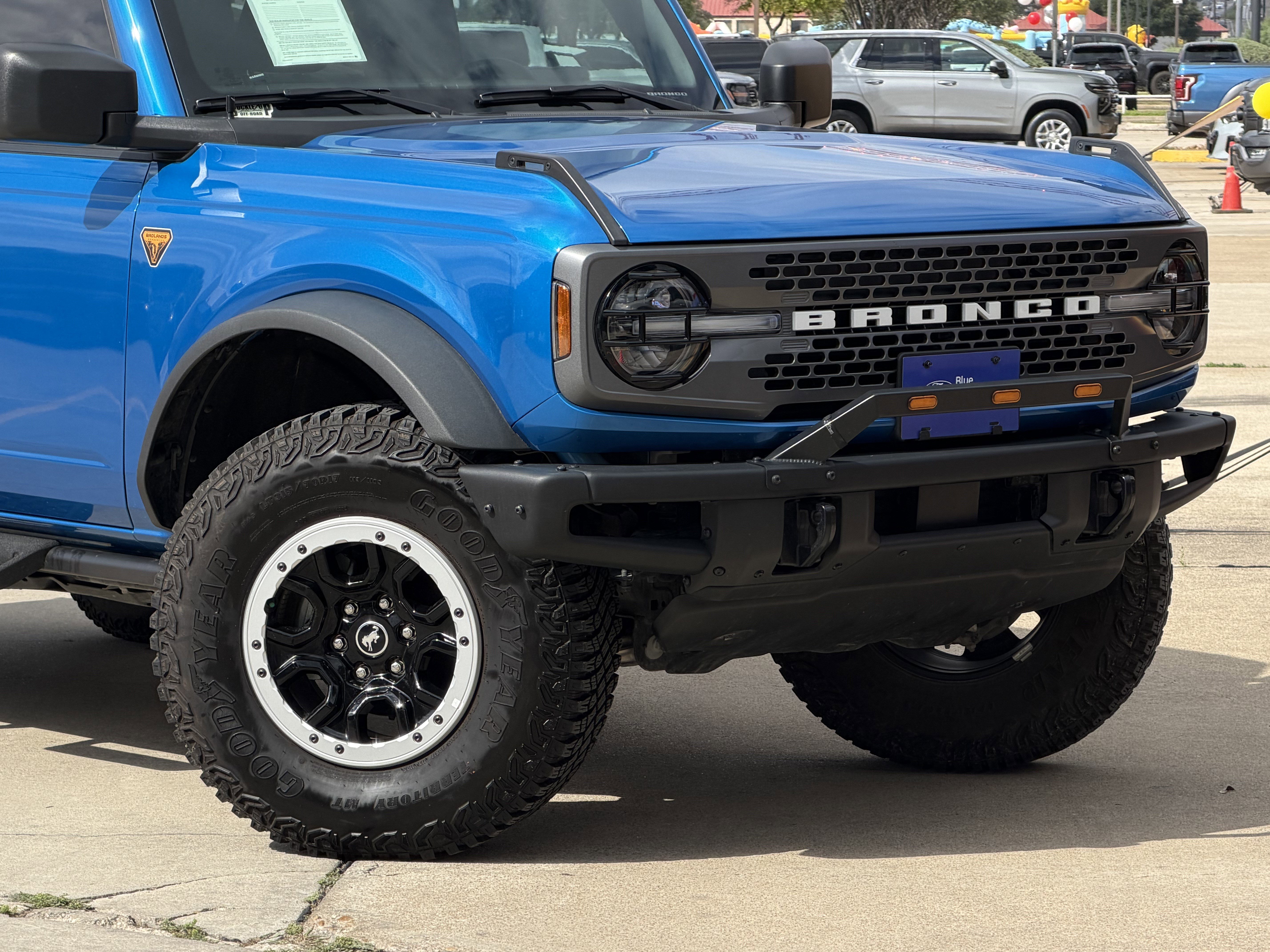 Certified 2024 Ford Bronco Badlands w/ Sasquatch Package AWD/4WD image 2