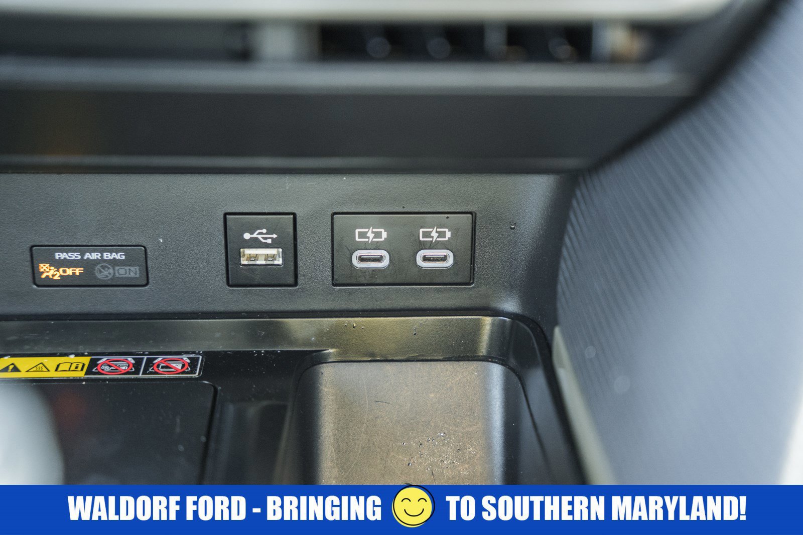 Used 2025 Toyota Camry SE image 24