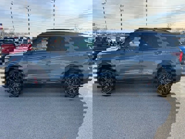 Certified 2025 Ford Explorer ST-Line w/ Premium Package image 2