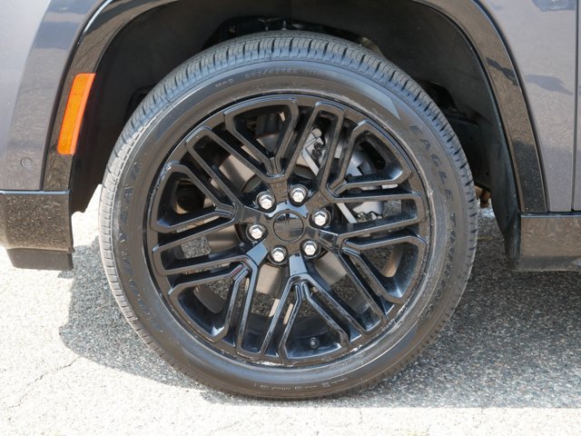 Used 2024 Jeep Wagoneer Series II AWD/4WD image 9
