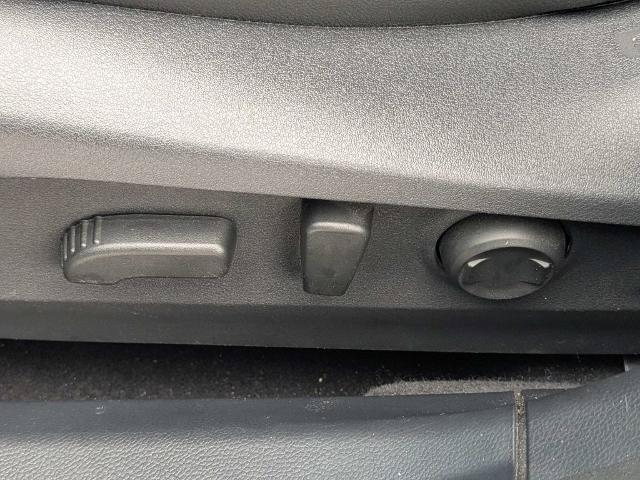 Used 2025 Subaru Outback Wilderness w/ Wilderness Package AWD/4WD image 18