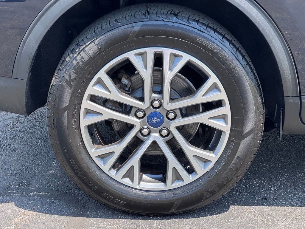 Certified 2021 Ford Escape SEL AWD/4WD image 37