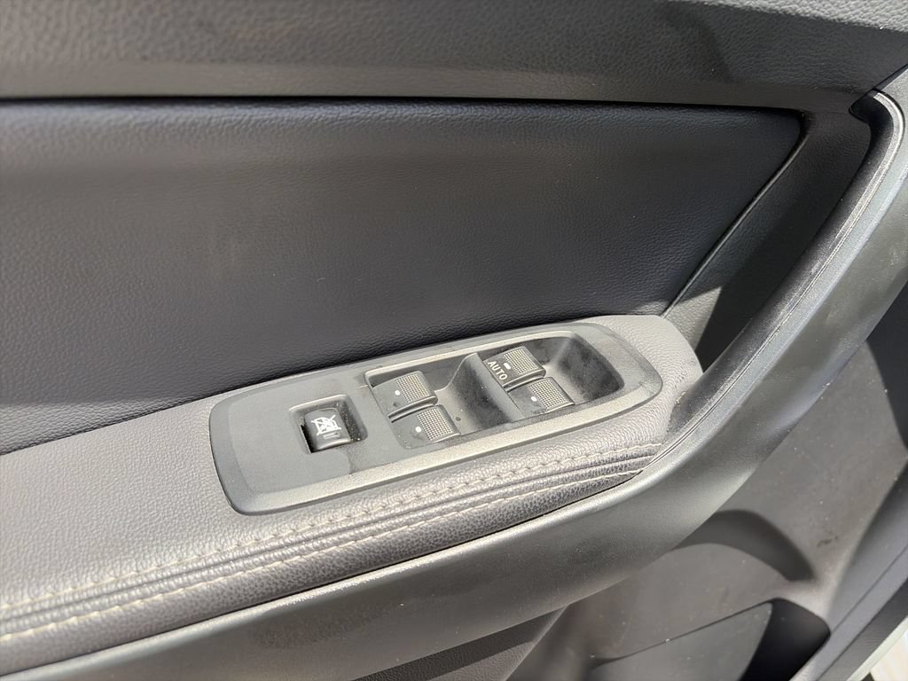 Certified 2021 Ford Ranger Lariat w/ Tremor Off-Road Package AWD/4WD image 19