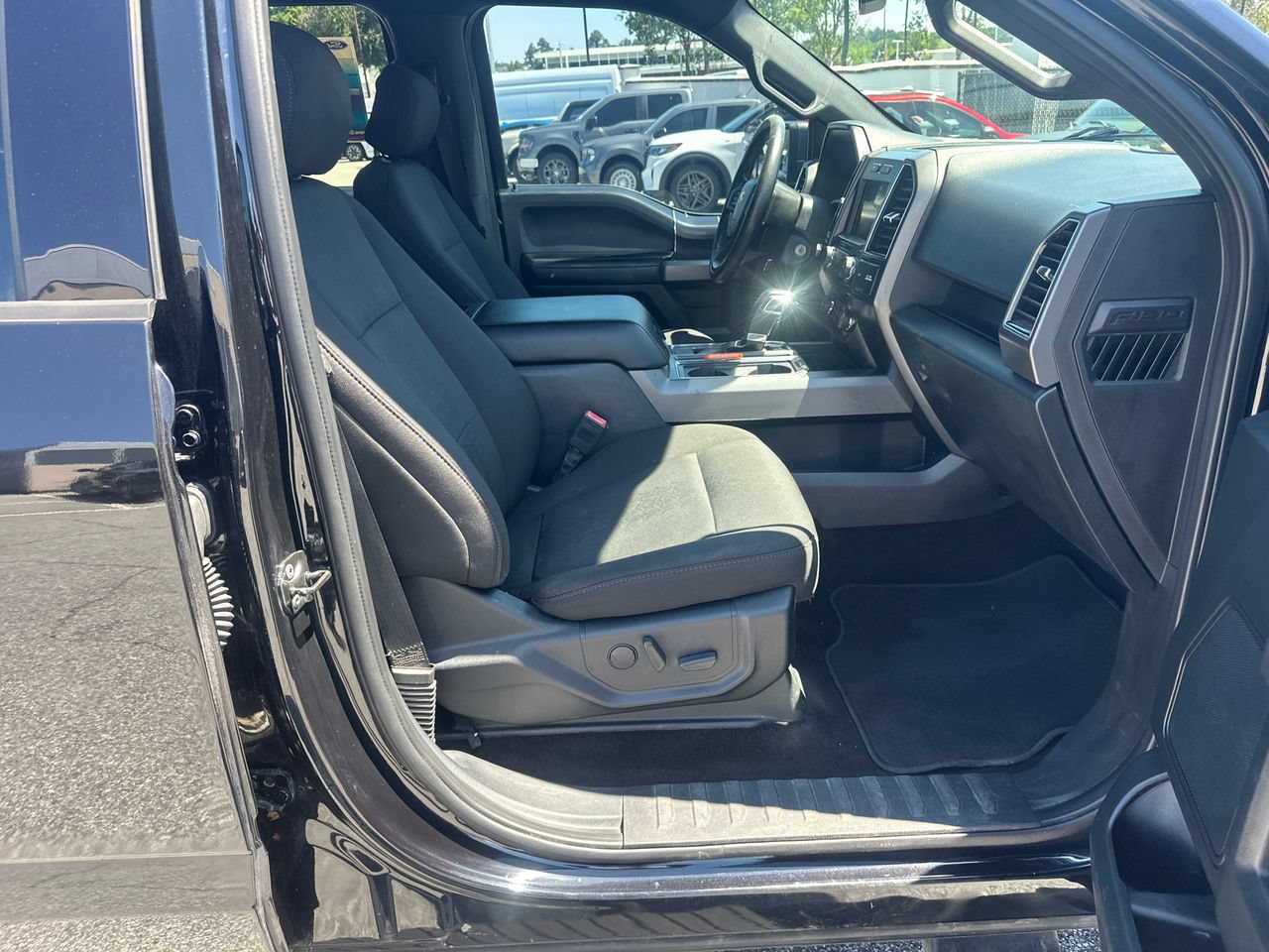 Certified 2019 Ford F150 XLT w/ Equipment Group 302A Luxury AWD/4WD image 15