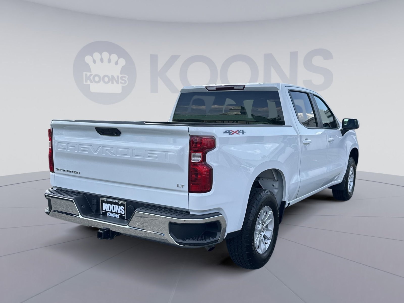 Used 2023 Chevrolet Silverado 1500 LT w/ Work Truck Package AWD/4WD image 11