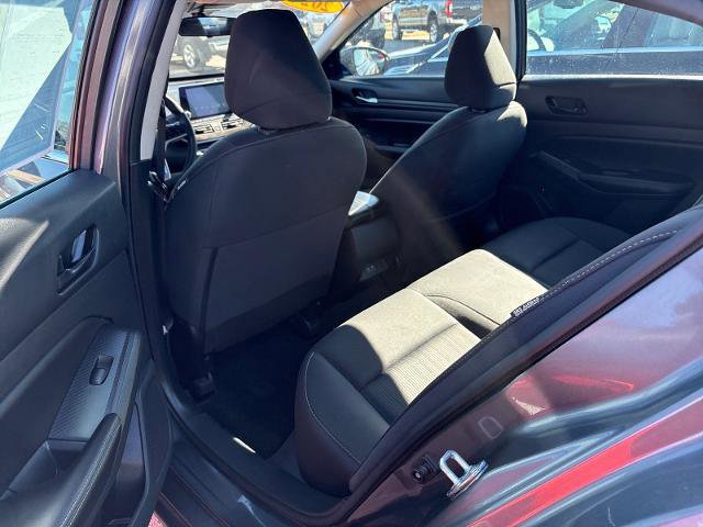 Used 2024 Nissan Altima 2.5 SV image 19