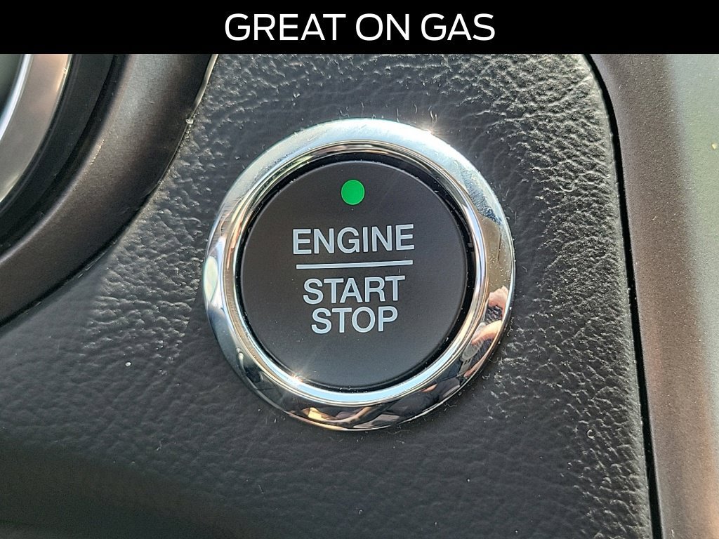 Certified 2020 Ford Fusion SE FWD image 28
