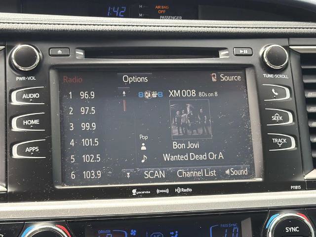 Used 2019 Toyota Highlander Plus FWD image 14