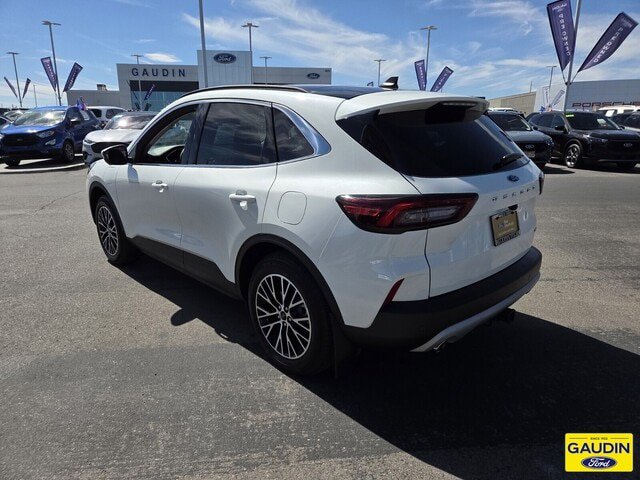 Certified 2025 Ford Escape SE w/ PHEV Premium Package FWD image 5