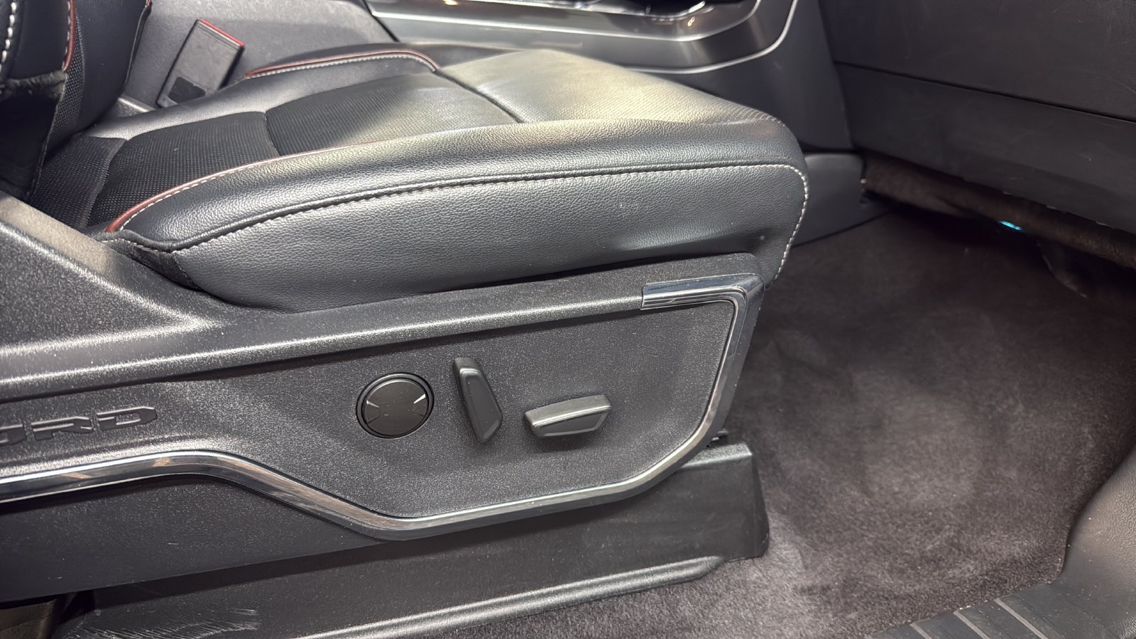 Certified 2023 Ford F150 Lariat AWD/4WD image 24