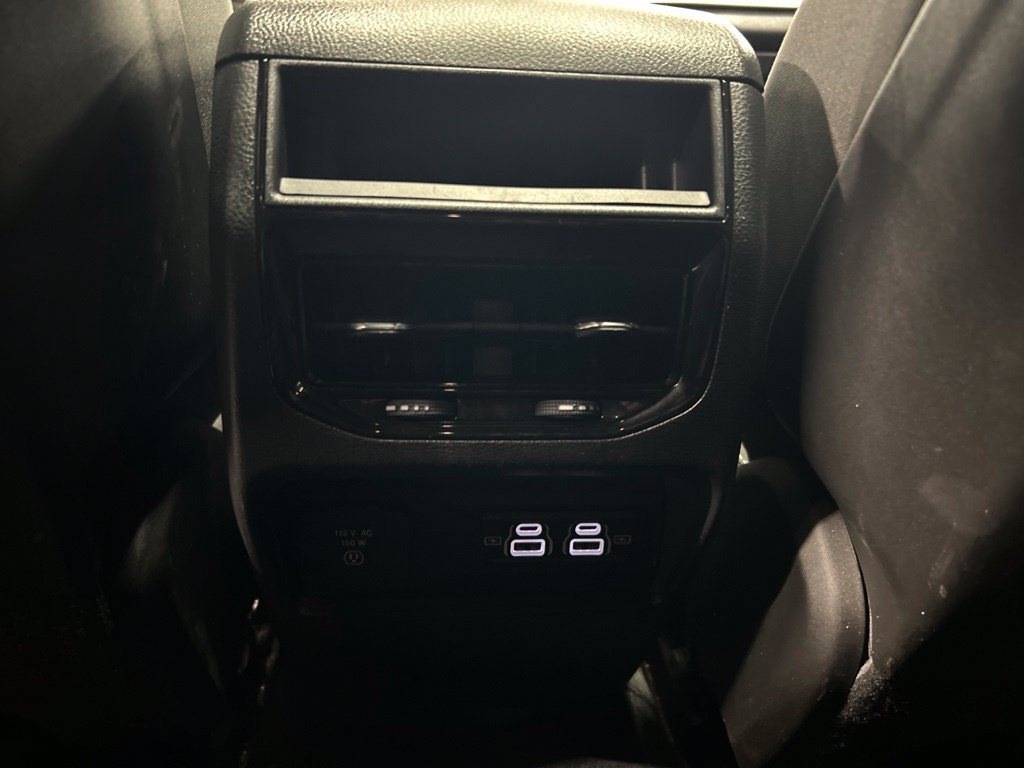 Used 2025 Jeep Grand Cherokee Laredo X w/ Luxury Tech Group I AWD/4WD image 25