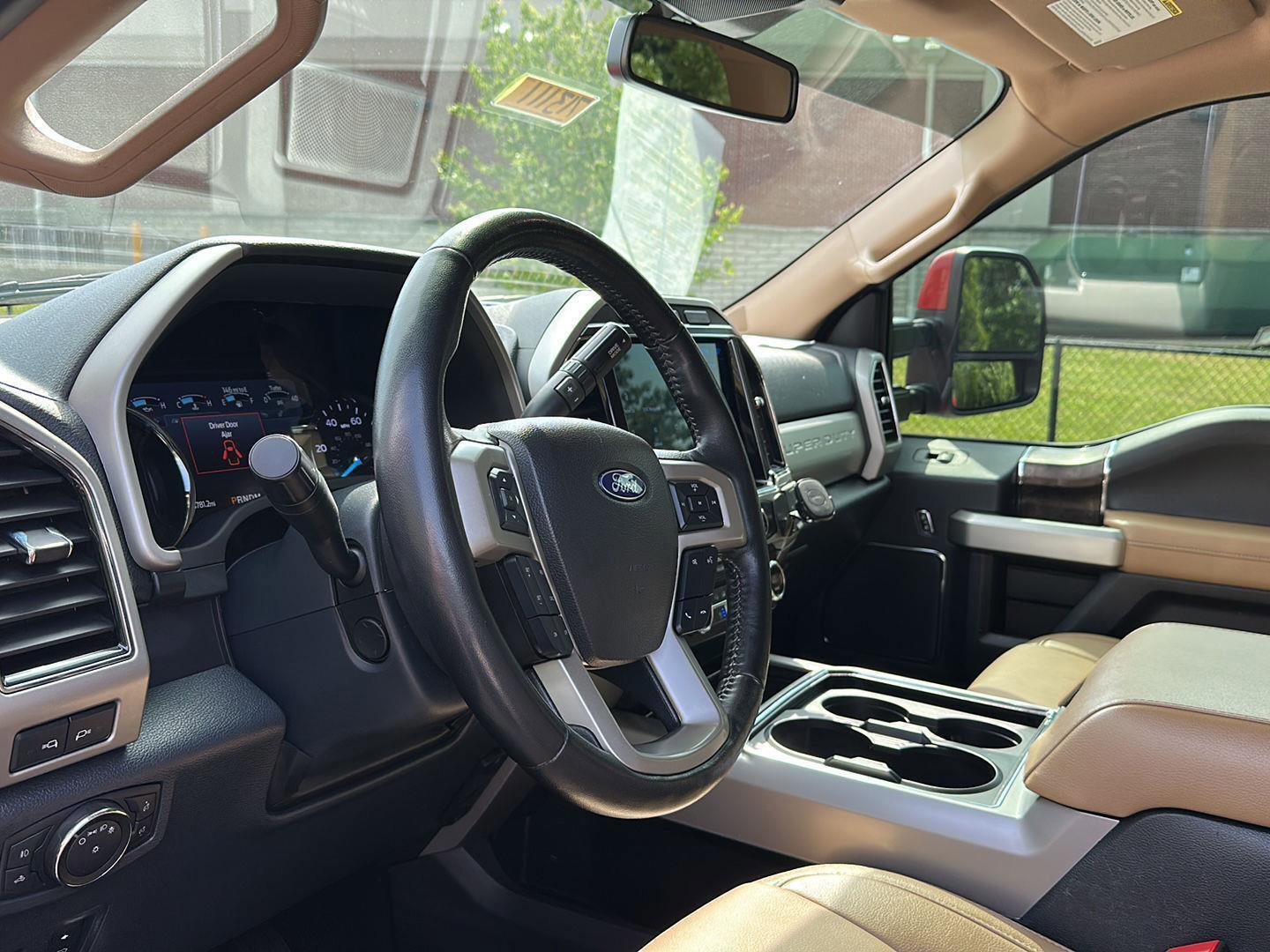 Certified 2022 Ford F250 Lariat w/ Lariat Ultimate Package AWD/4WD image 10