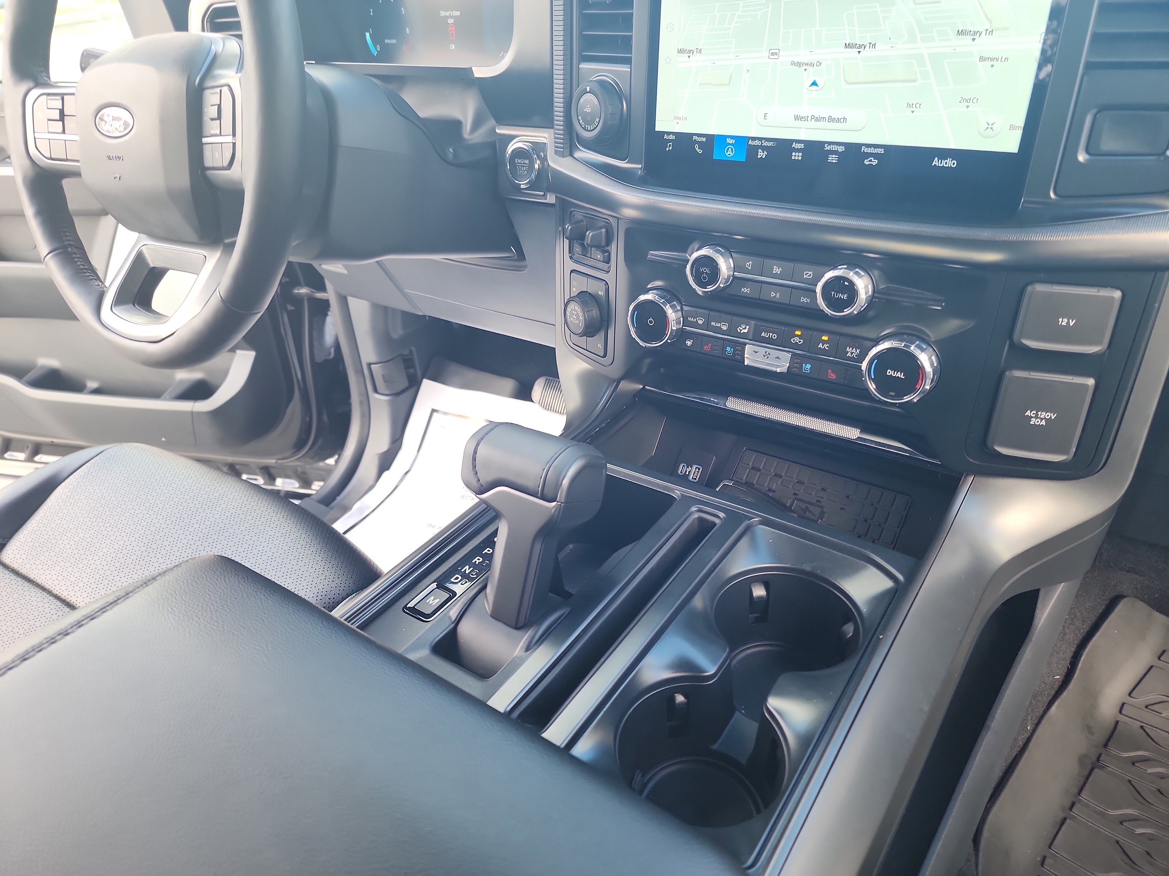 Certified 2024 Ford F150 Lariat w/ Equipment Group 502A High image 27