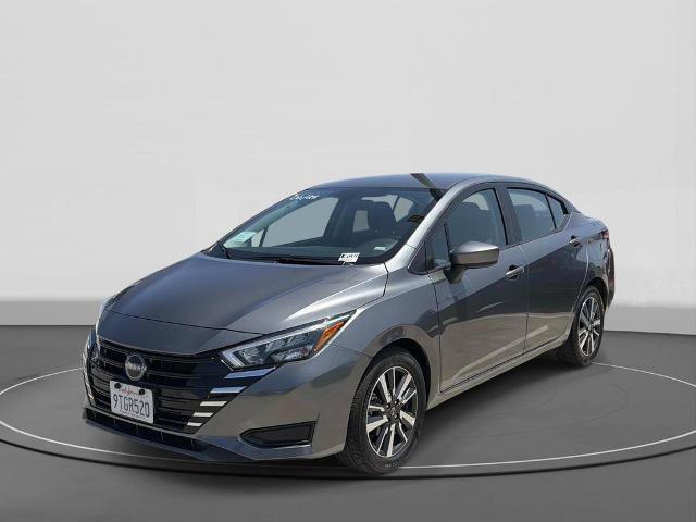 Used 2025 Nissan Versa SV FWD image 1