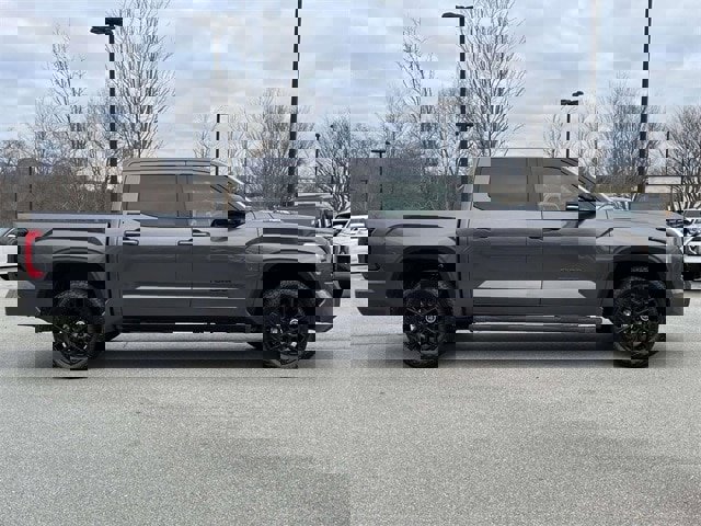 Used 2024 Toyota Tundra Limited image 6