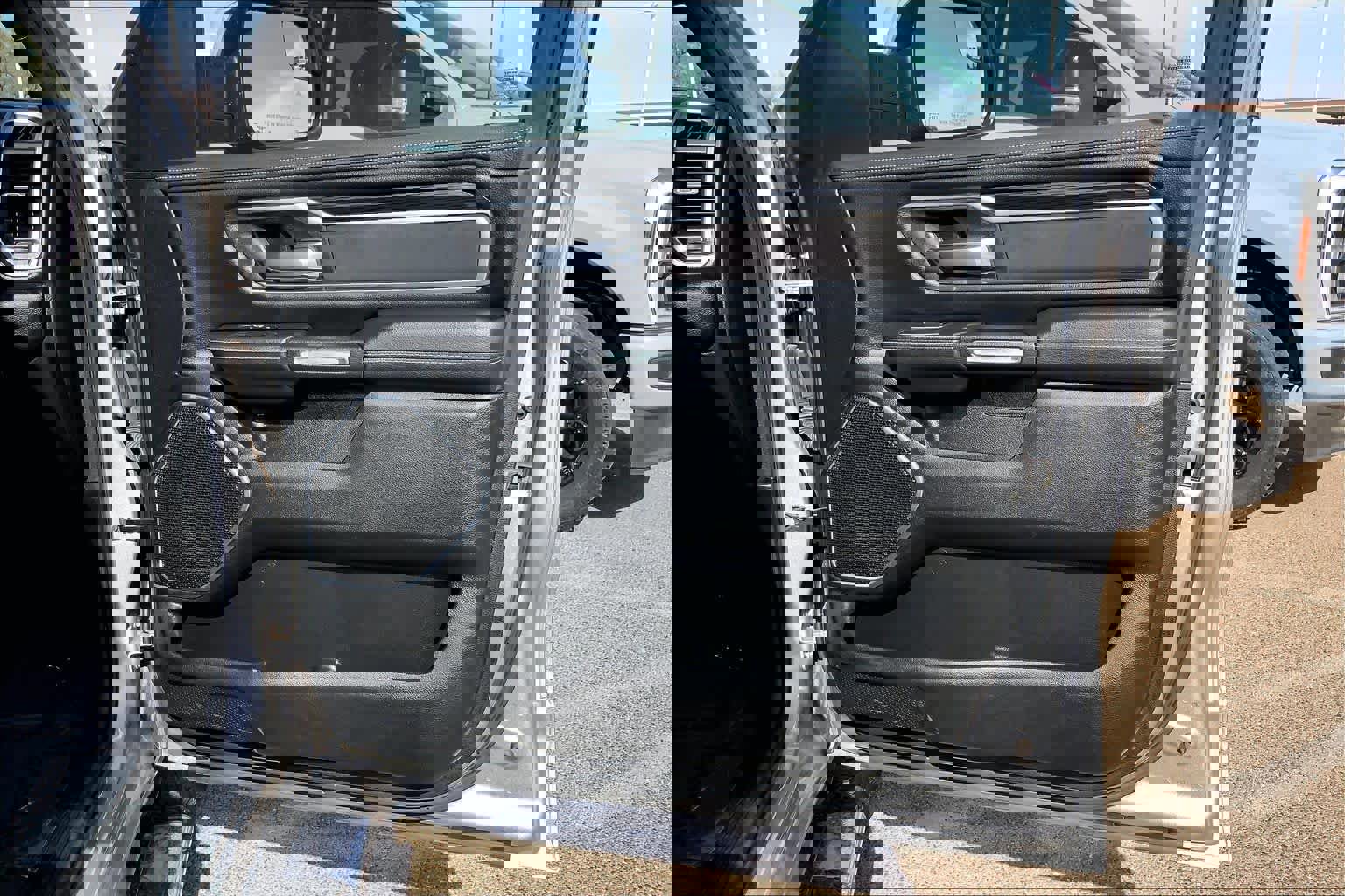 Used 2023 RAM 1500 Laramie image 23