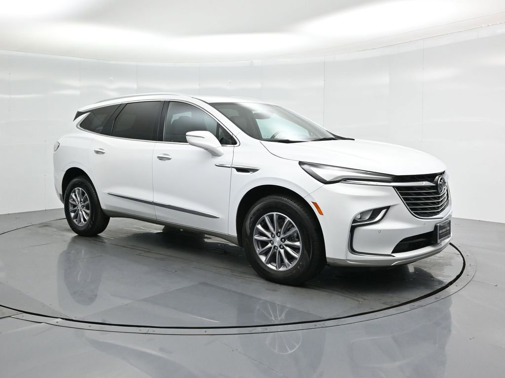 Used 2022 Buick Enclave Essence image 26