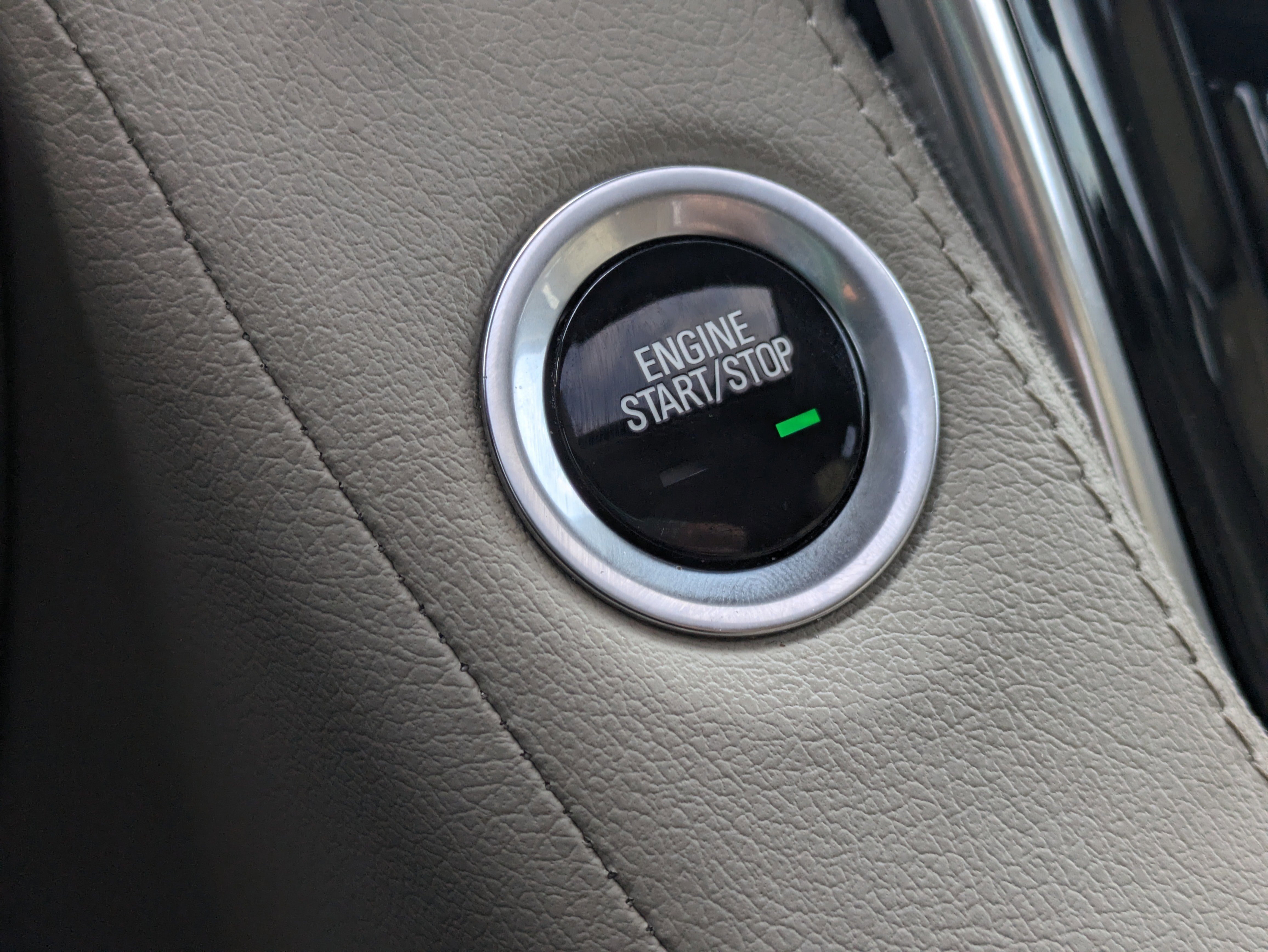 Used 2020 Cadillac Escalade Premium Luxury image 34