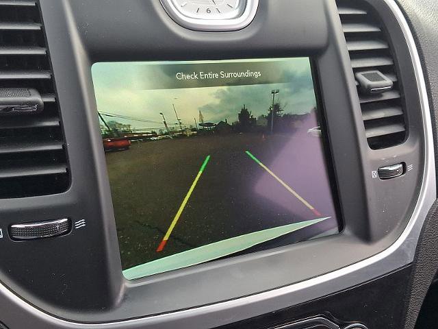 Used 2023 Chrysler 300 Touring L w/ Comfort Group image 17