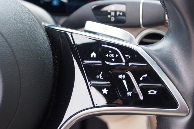 Used 2023 Mercedes-Benz E 350 Sedan image 26