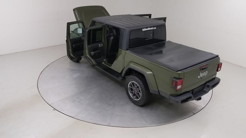 Used 2022 Jeep Gladiator Overland w/ Dual Top Group AWD/4WD image 52