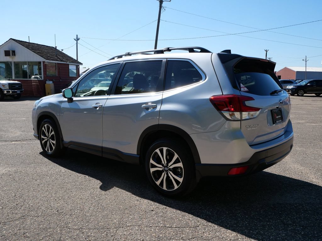 Used 2024 Subaru Forester Limited AWD/4WD image 4