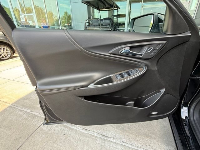 Used 2024 Chevrolet Malibu LT FWD image 12