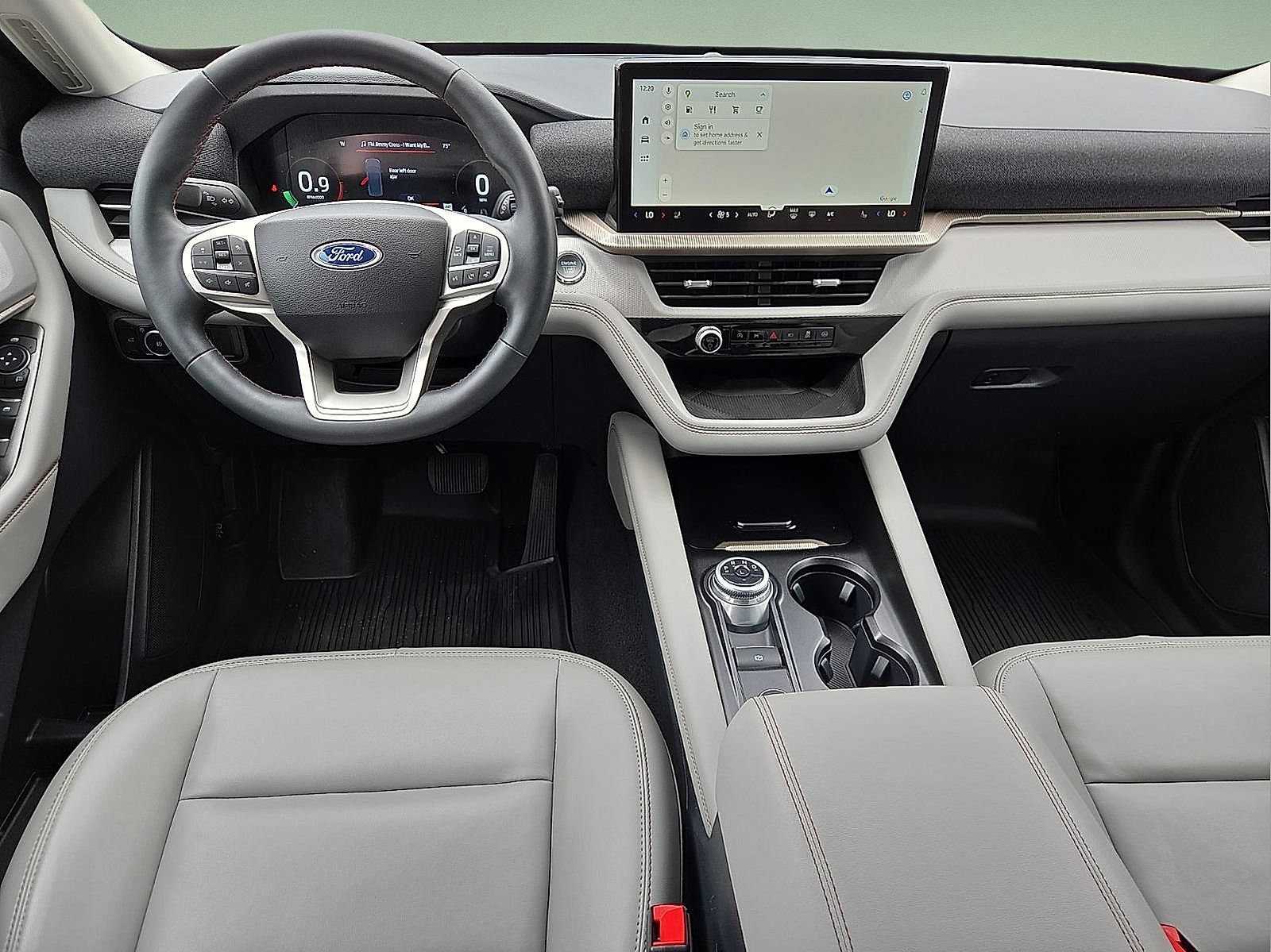 Certified 2025 Ford Explorer Active w/ Active Comfort Package AWD/4WD image 12