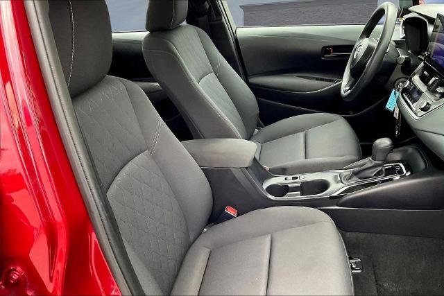 Used 2025 Toyota Corolla LE FWD image 29