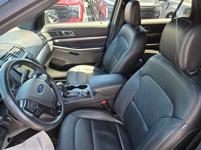 Certified 2018 Ford Explorer XLT w/ Equipment Group 202A AWD/4WD image 26