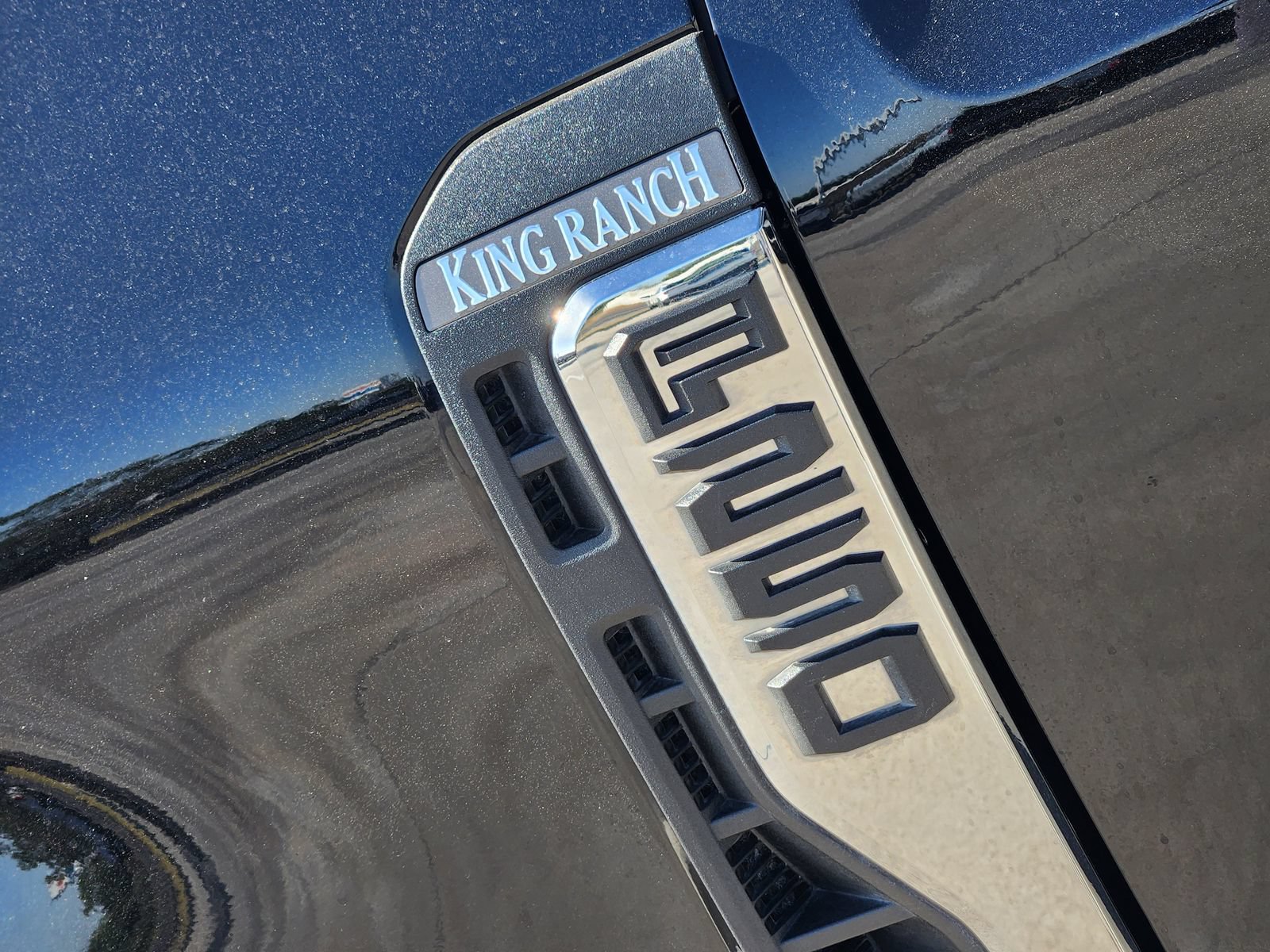 Certified 2025 Ford F250 King Ranch w/ Tremor Off-Road Package AWD/4WD image 10