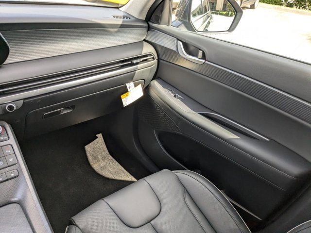 Used 2024 Hyundai Palisade Limited image 15