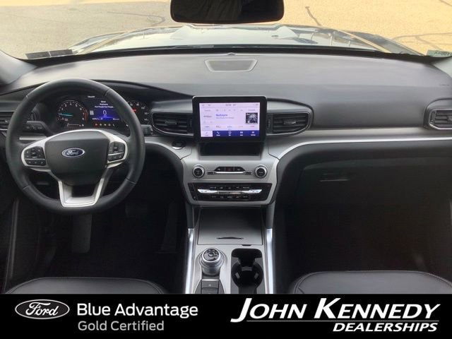 Certified 2023 Ford Explorer XLT w/ Equipment Group 202A image 17