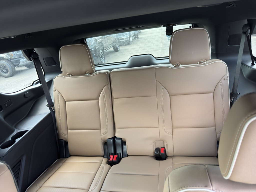 Used 2023 Chevrolet Tahoe Premier RWD image 10