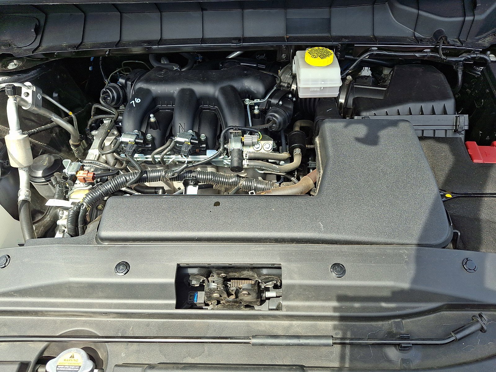 Used 2025 Nissan Pathfinder SV image 27