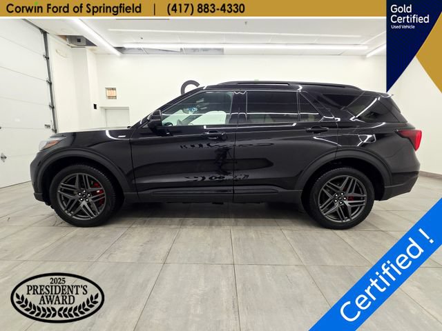 Certified 2025 Ford Explorer ST-Line w/ ST-Line Street Pack AWD/4WD image 2