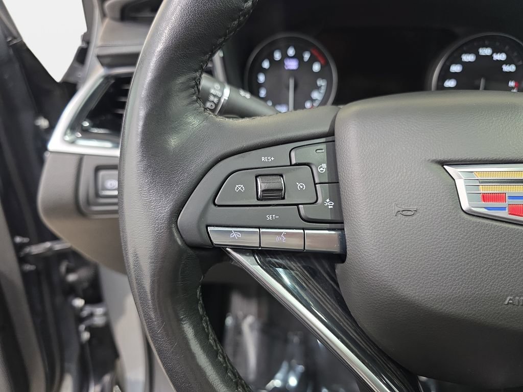 Used 2021 Cadillac XT6 Premium Luxury AWD/4WD image 17