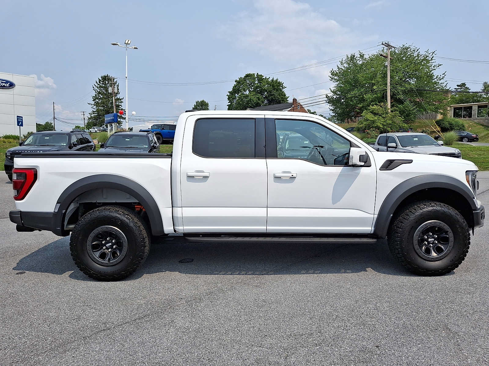 Certified 2023 Ford F150 Raptor w/ Raptor Carbon Fiber Package AWD/4WD image 7