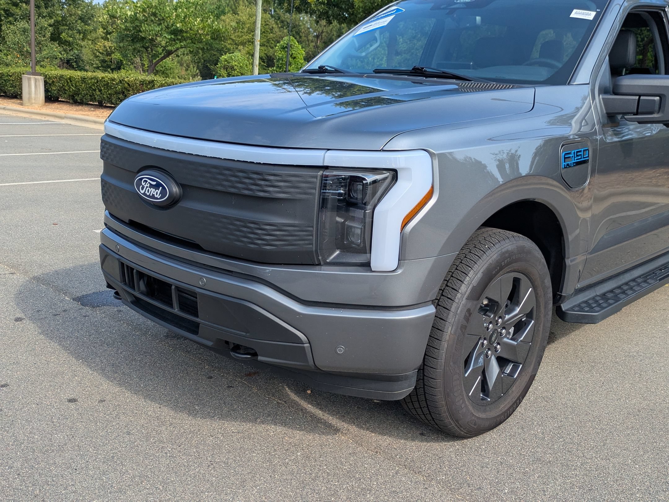 Certified 2025 Ford F150 Lightning Flash AWD/4WD image 10