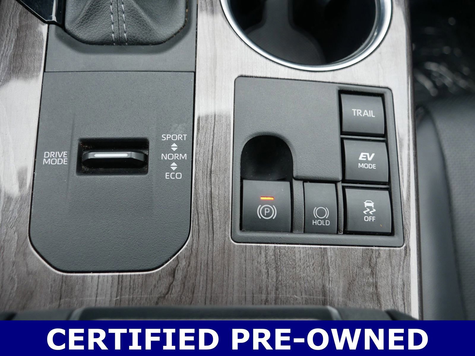 Used 2024 Toyota Highlander Limited image 28